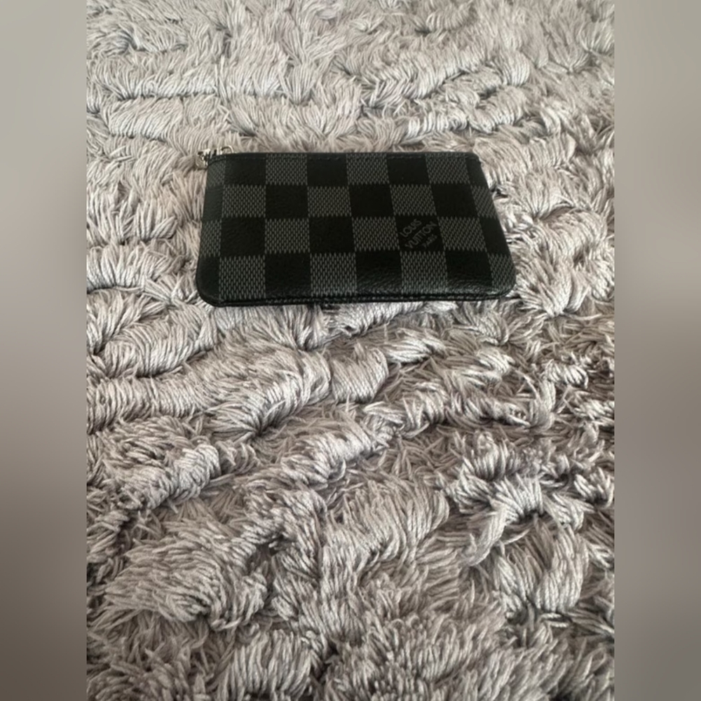 Louis Vuitton Key Pouch - Picture 2 of 7